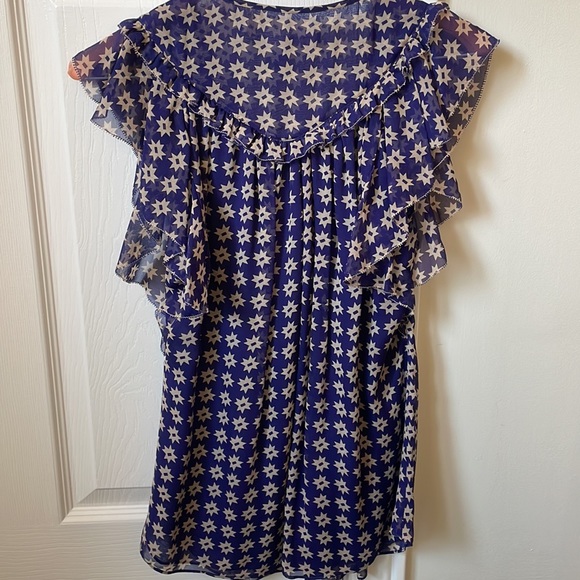 Diane Von Furstenberg sleeveless printed blouse. - Picture 5 of 5